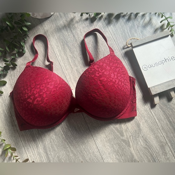 PINK Victoria's Secret Wear Everywhere Super Pushup Bra in Red Leopard. 38DD - Picture 1 of 8